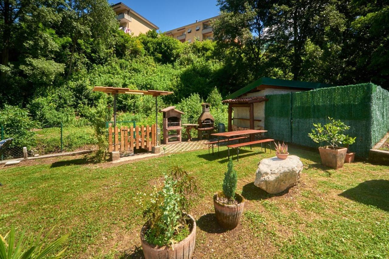 Casa Della Nonna Apartment Abbadia Lariana Bagian luar foto