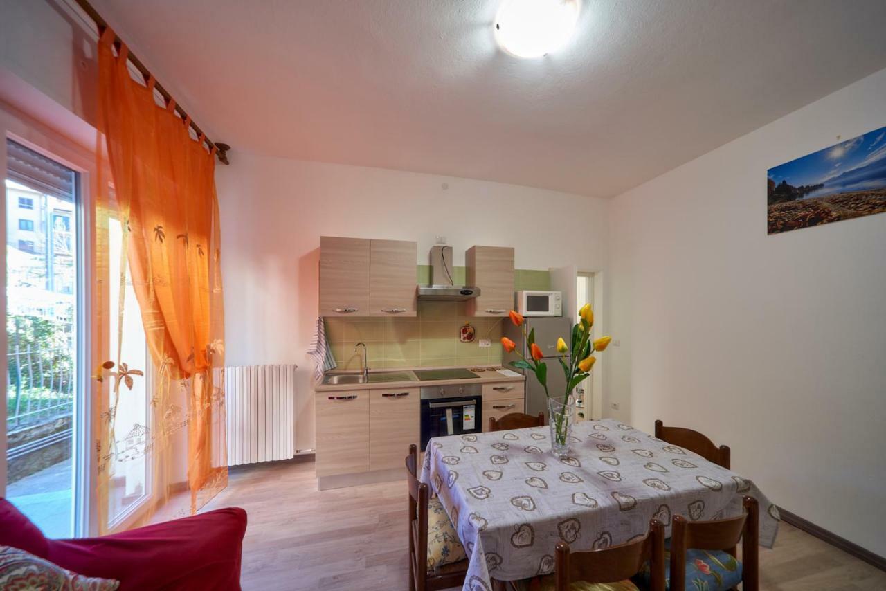 Casa Della Nonna Apartment Abbadia Lariana Bagian luar foto