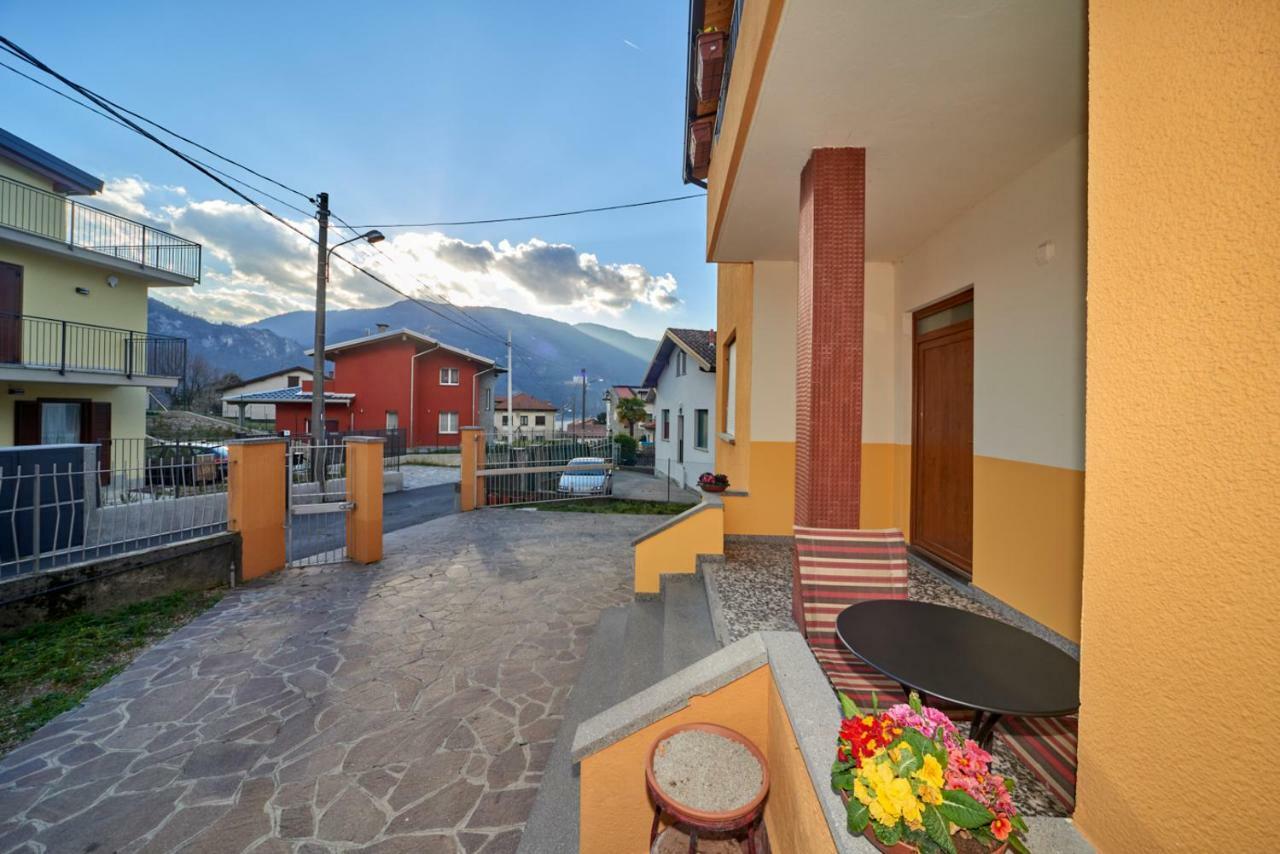 Casa Della Nonna Apartment Abbadia Lariana Bagian luar foto